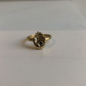 Verameat helping hands ring